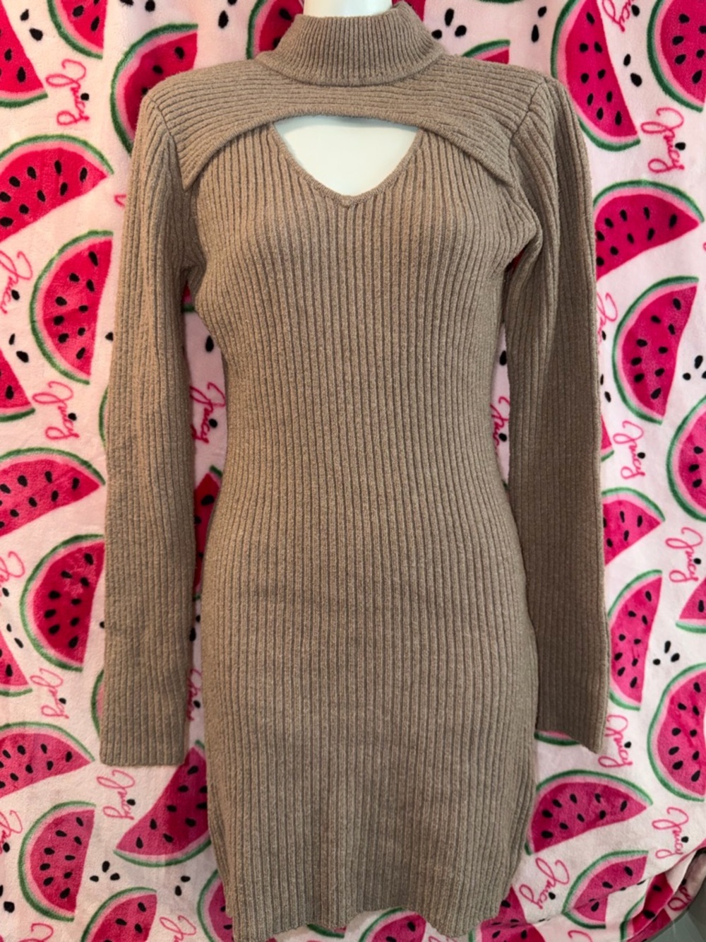 🤎 Olive & Oak Ribbed Cutout Knit Mini Dress